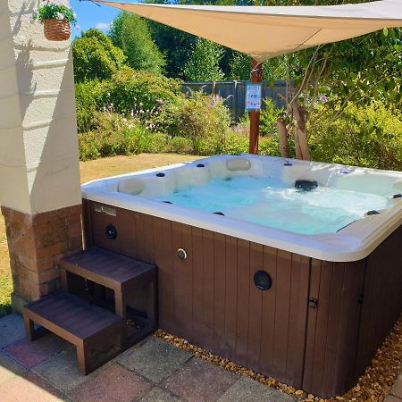 Lions Lodge: Great Location With Hot Tub Рингуд Екстериор снимка
