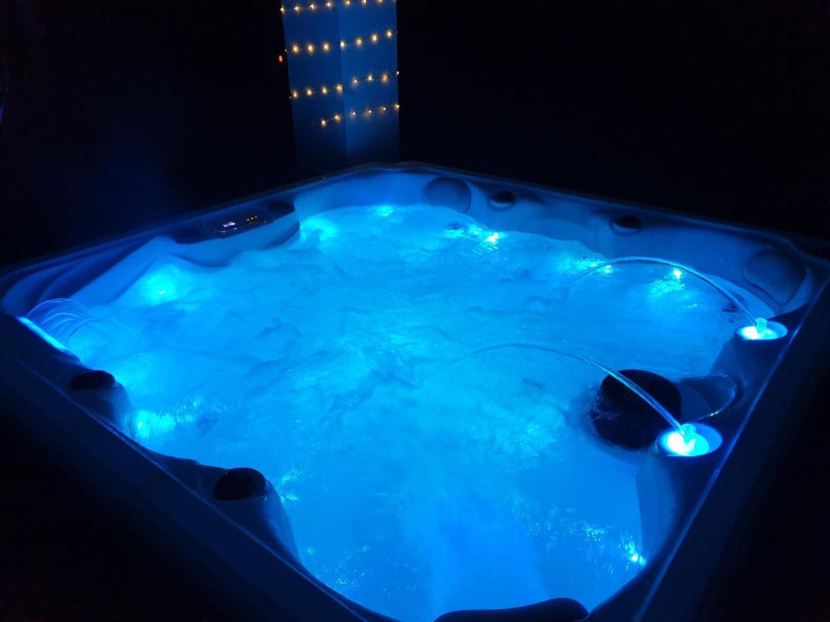 Lions Lodge: Great Location With Hot Tub Рингуд Екстериор снимка