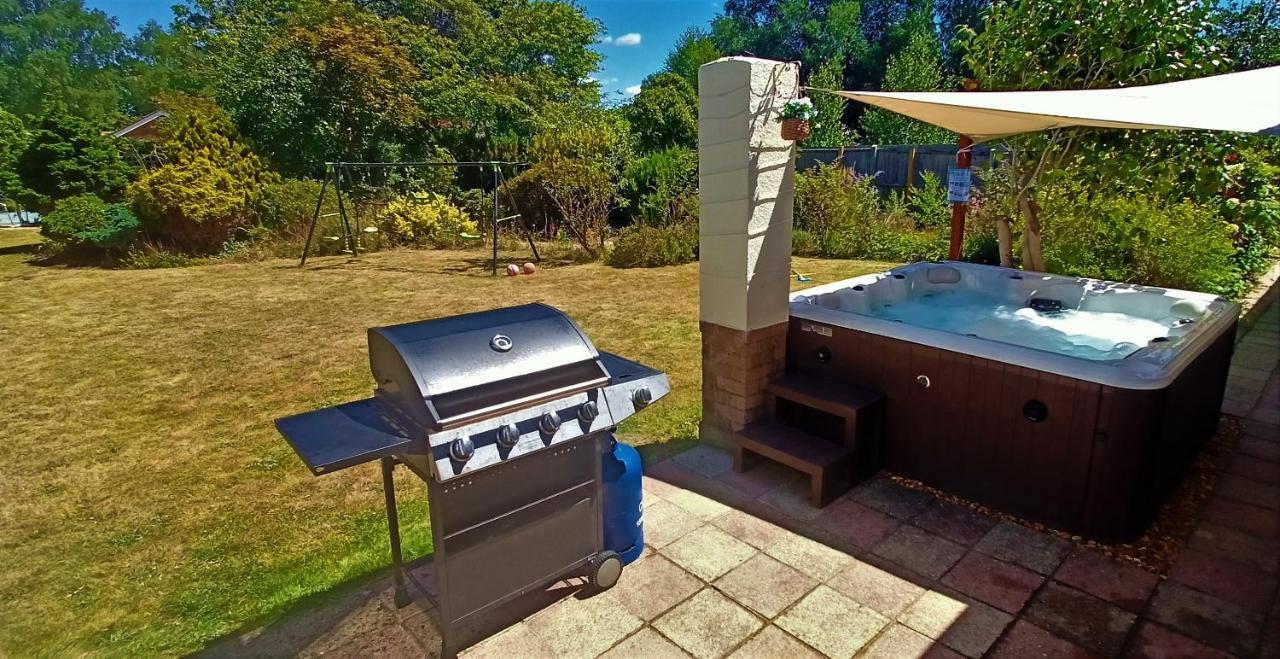 Lions Lodge: Great Location With Hot Tub Рингуд Екстериор снимка